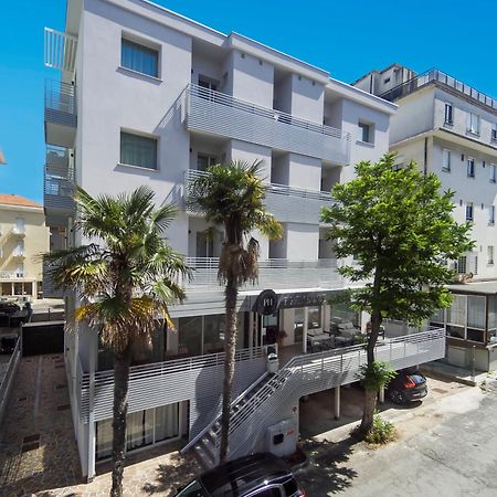 B&B Primrose Residence Hotel リミニ エクステリア 写真