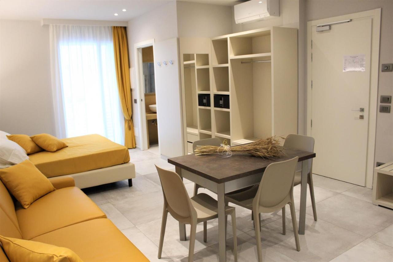 B&B Primrose Residence Hotel リミニ エクステリア 写真